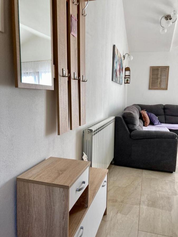 Apartment Andjela Starigrad Paklenica Exterior foto