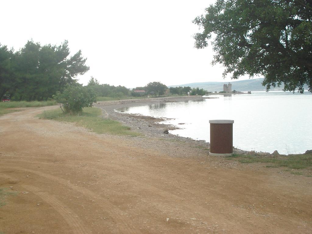 Apartment Andjela Starigrad Paklenica Exterior foto
